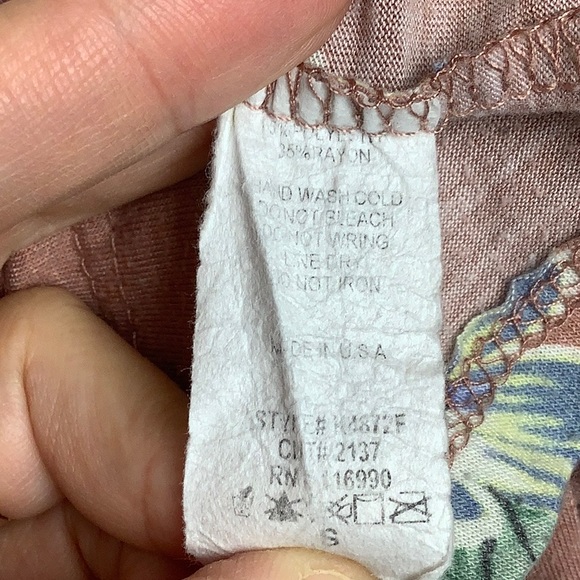 Ginger G Floral Top with Ruffle Sleeves Size Small - Picture 5 of 5